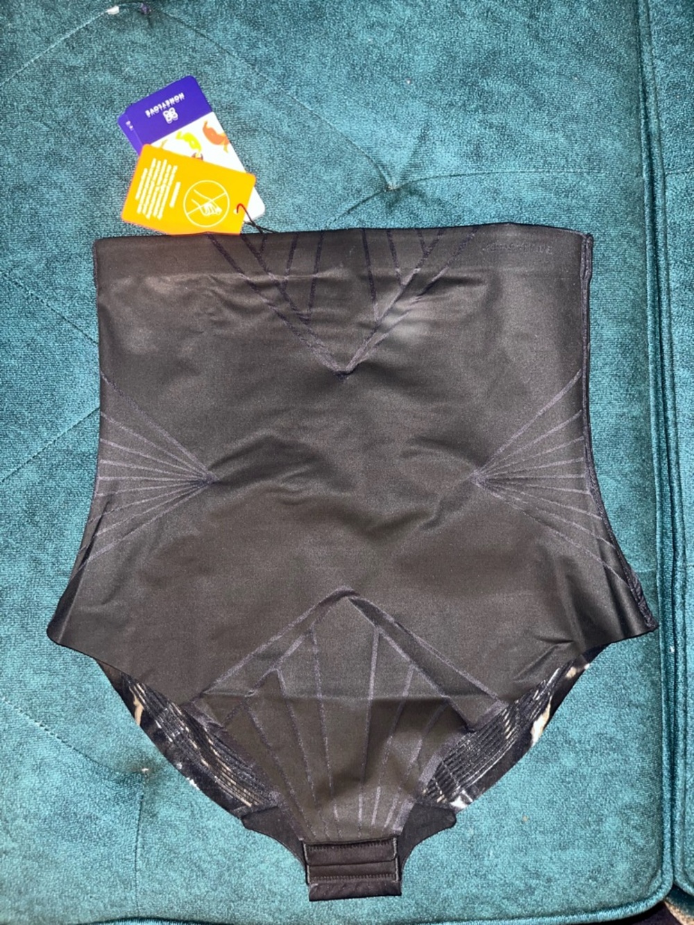 Honeylove ShadowSculpt High-Waist Brief Black Medium shapewear seamless - Picture 7 of 12